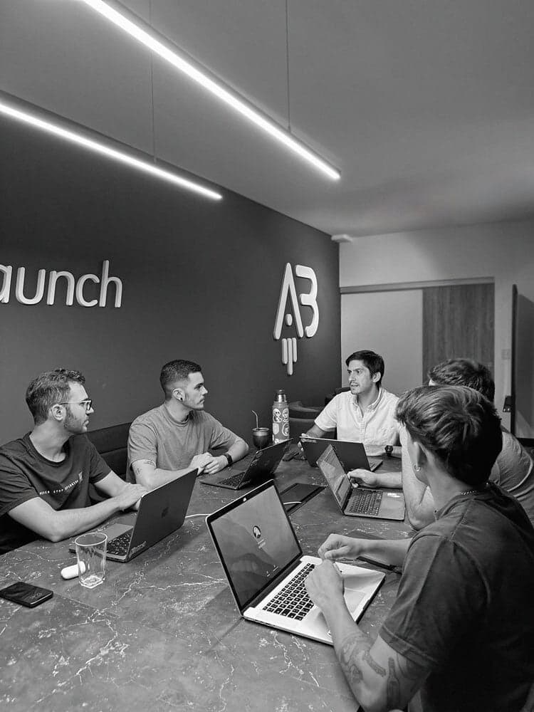 Foto del equipo de trabajo de Abstract Solutions